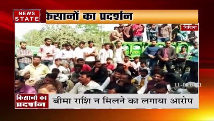 रतलाम में छात्रावास खोलने की मांग को लेकर एबीवीपी का प्रदर्शन