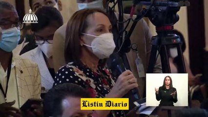 Un 40 % de la población no quiere vacunarse, dice Abinader