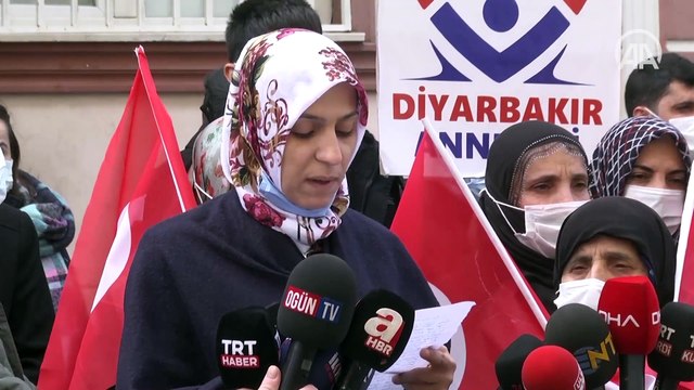 Diyarbakır annelerinden Gara'da 13 Türk vatandaşını şehit eden terör örgütü PKK'ya tepki