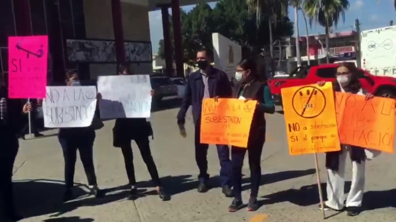 Manifiestan rechazo a subestación eléctrica de CFE en su área verde;exigen al Ayto que revoque la venta
