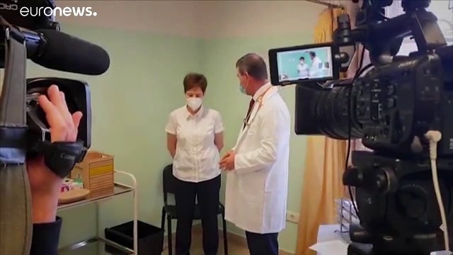 Документы ковидной эпохи: Венгрия вводит иммунные паспорта