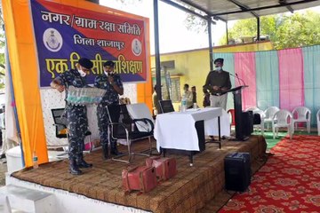 नगर और ग्राम रक्षा समिति सदस्यों को सिखाएं आपदा से निपटने के गुर