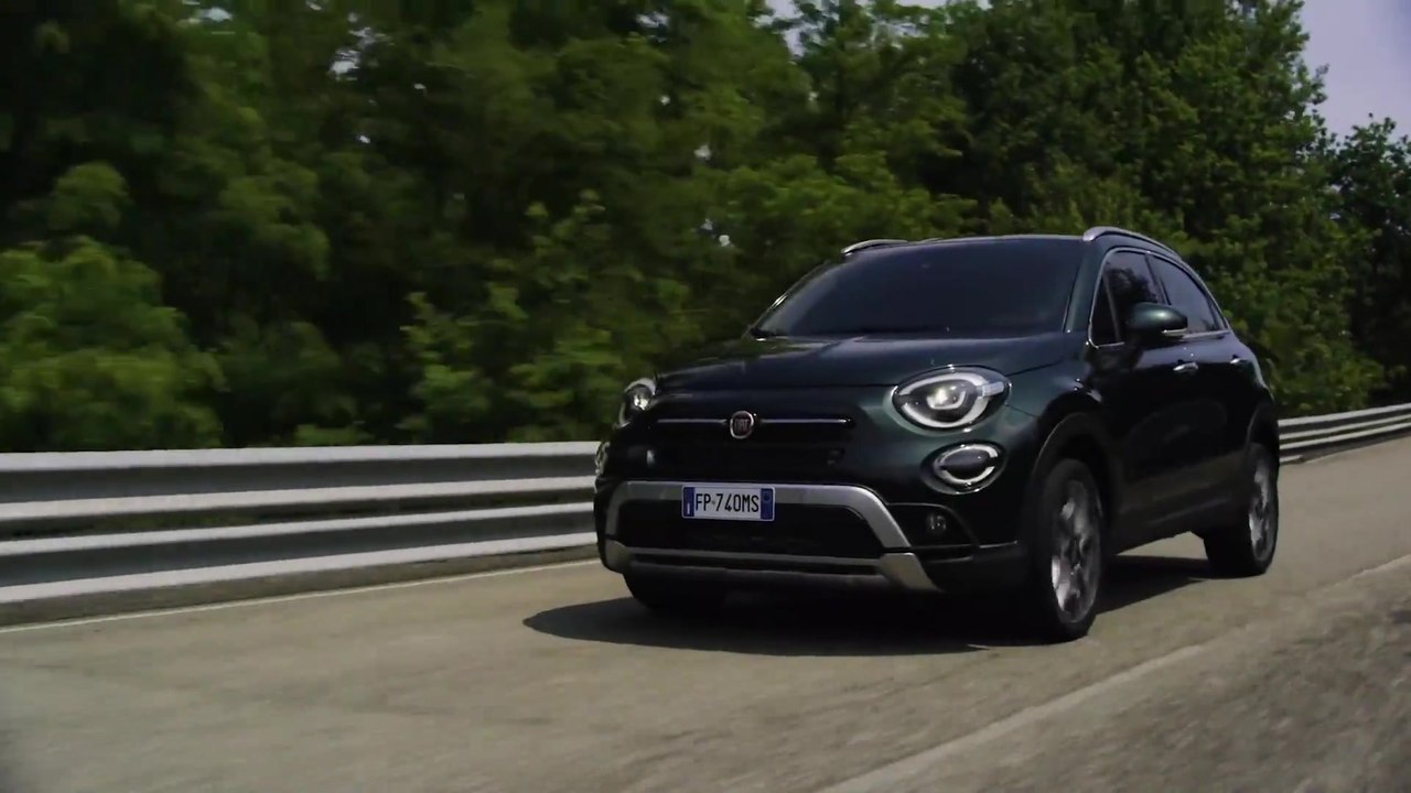 Fiat CROSS – die Ausstattungslinie für die kleinen Fluchten aus dem Alltag