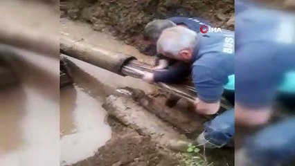 İçme suyu borusundan çıkan şey görevlileri şarşırttı