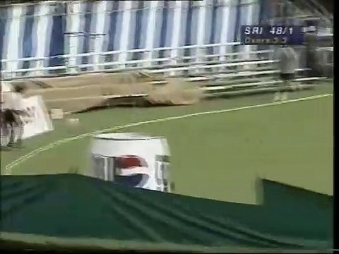Sanath Jayasuriya Destory Pakistan 134 of 65 balls in 1996 at Singapore