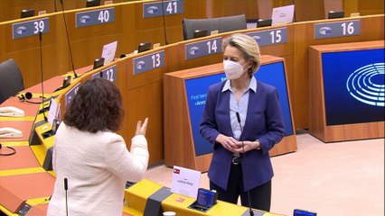 La UE y Reino Unido buscan resolver las fallas en los controles fronterizos entre las dos Irlandas