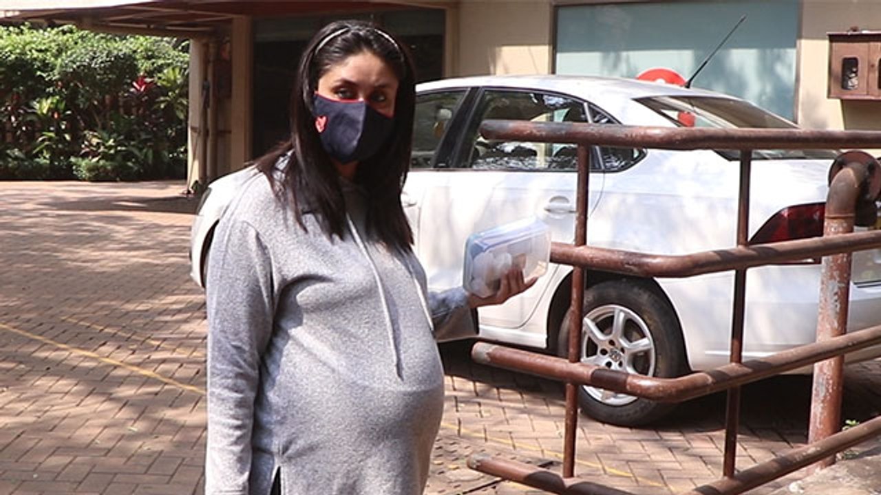 Kareena Kapoor and Karishma Kapoor Khan Snapped at Bandra | FilmiBeat