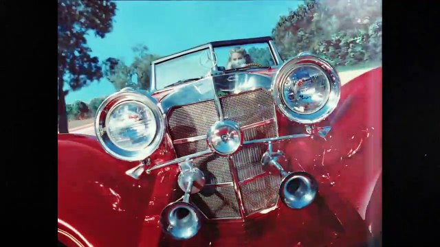 Lana Del Rey - Chemtrails Over The Country Club