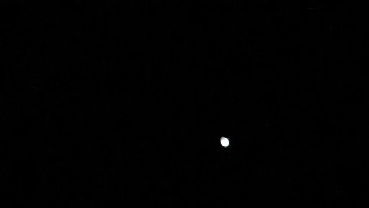 UFO Sighting Over Hawaiian Beaches, Hawaii on February 3, 2021