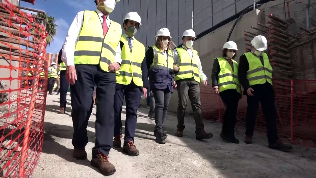 Bendodo anuncia una estrategia de vacunación masiva para Andalucía