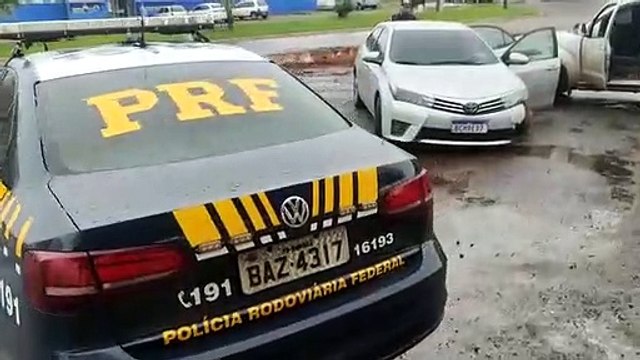 Cigarros contrabandeados apreendidos pela PRF são encaminhados à Receita Federal de Cascavel