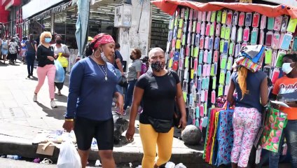Las mascarillas brillan por su ausencia en las calles