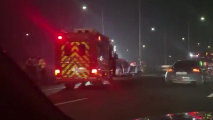 자유로 달리던 승용차에서 불...2천만 원 피해 / YTN