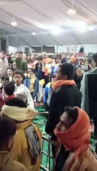 मैनपाट महोत्सव: भोजपुरी गायक खेसारी लाल के कार्यक्रम में जमकर लाठीचार्ज, सीएम-मंत्री मुर्दाबाद के लगे नारे
