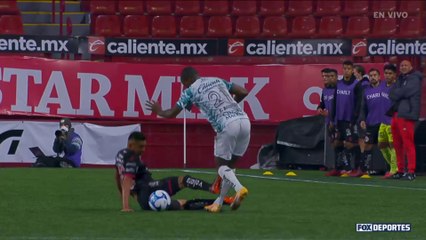¡Duró solo 10 minutos en el campo! Sansores se fue expulsado: FOX LigaMX EXCLUSIVO
