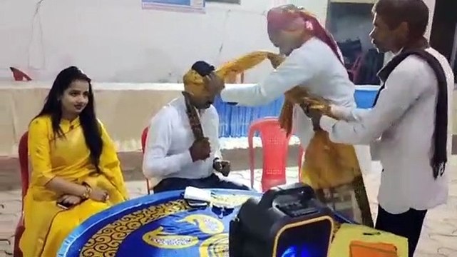 लालघाटी थाने के सब इंस्पेक्टर के ट्रांसफर पर विदाई समारोह हुआ