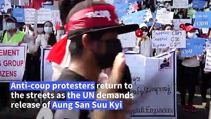 Myanmar protesters block arrests as UN demands Suu Kyi's release