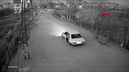 Çalıntı otomobille 15 bin TL'lik buzağı hırsızlığı kamerada