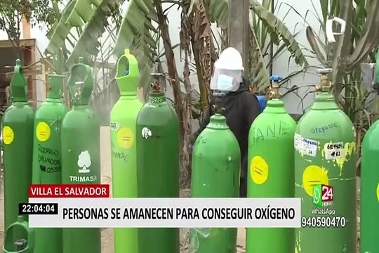 Villa El Salvador: ciudadanos se amanecen para conseguir oxígeno medicinal