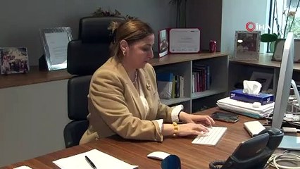 Esenyurt'ta, koronavirüse rağmen açık olan masaj salonuna baskın