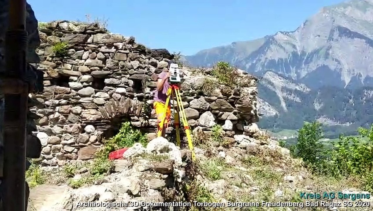 Photogrammetrische Vermessung zur archäologischen Dokumentation von Torbogen der Burgruine Freudenberg
