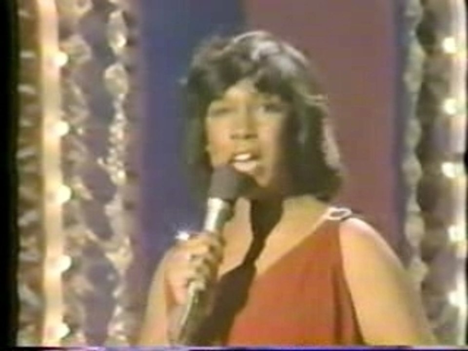 Mary Wilson -  Pick Up The Pieces