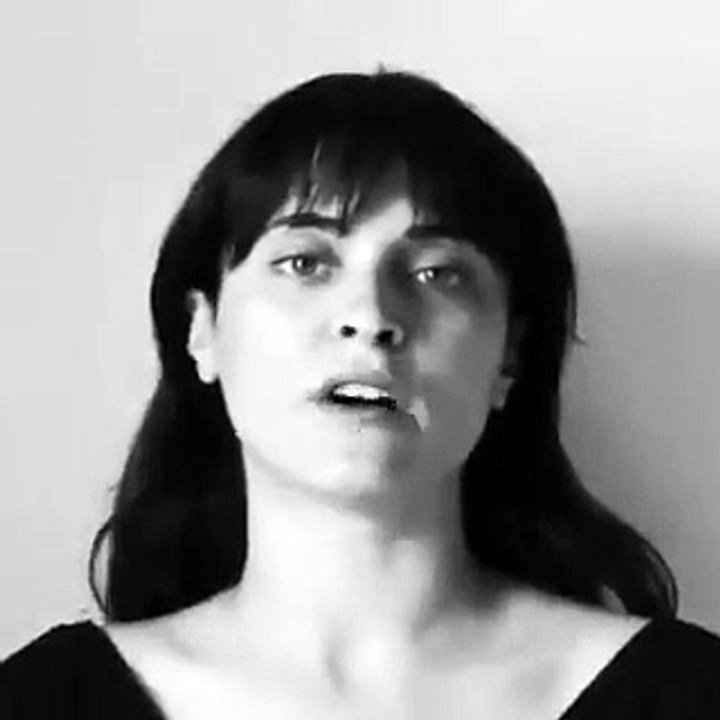 İyi ki doğdun Nilgün Marmara; oyuncu Aslıhan Gürbüz’ün sesinden şairin “Kuş Koysunlar Yoluna” şiiri