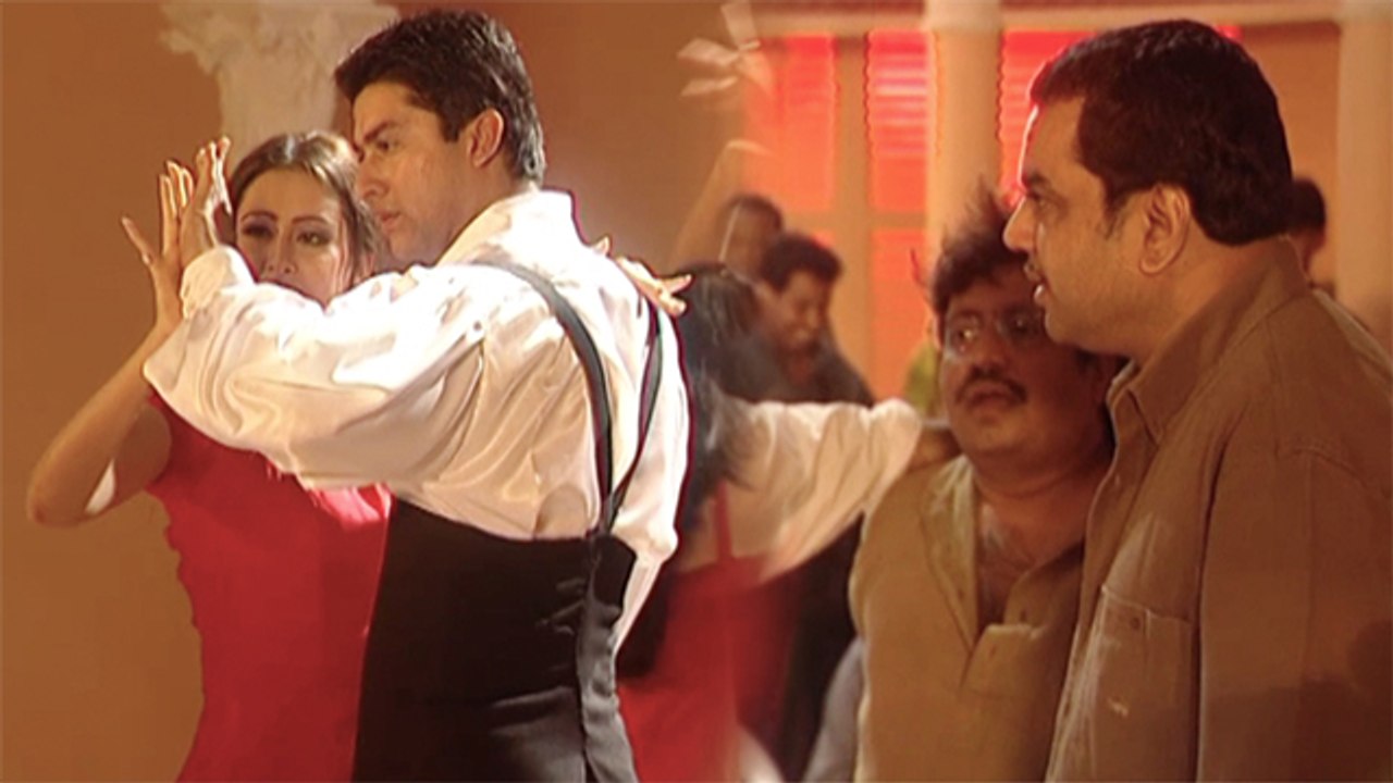 Shooting Of Awara Paagal Deewana (2002) | Aftab Shivdasani | Vikram Bhatt | Flashback Video