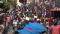 Manifestantes pedem demissão do presidente do Haiti