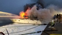 Bebek Sahili'nde demirli 2 tekne alev alev yandı