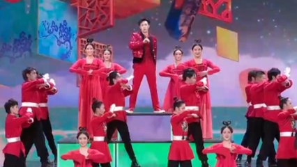 披荆斩棘走过万水千山 张艺兴在炫酷舞台铺开《画卷》