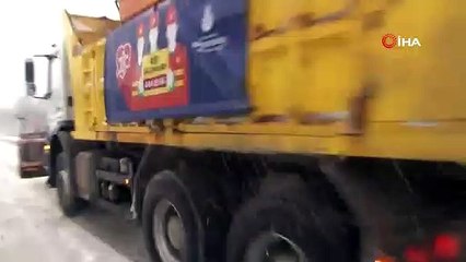 Çatalca'da kar kalınlığı 20 santimetreyi buldu