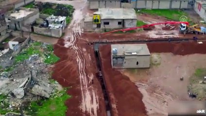 YPG'nin Ayn el-Arab'ta kazdığı hendekler böyle görüntülendi