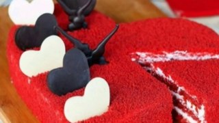 ভ্যালেনটাইন্স ডে স্পেশাল হার্ট কেক । Valentine's day special heart shaped cake । Heart shaped cake