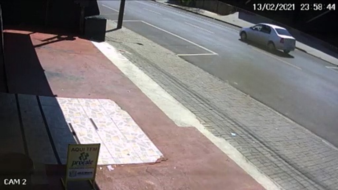 Câmera flagra Blazer em alta velocidade momentos antes de acidente