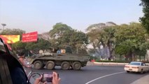 العسكريون في بورما يشددون القمع والتظاهرات تتواصل