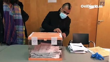 Empieza el recuento en los colegios electorales catalanes
