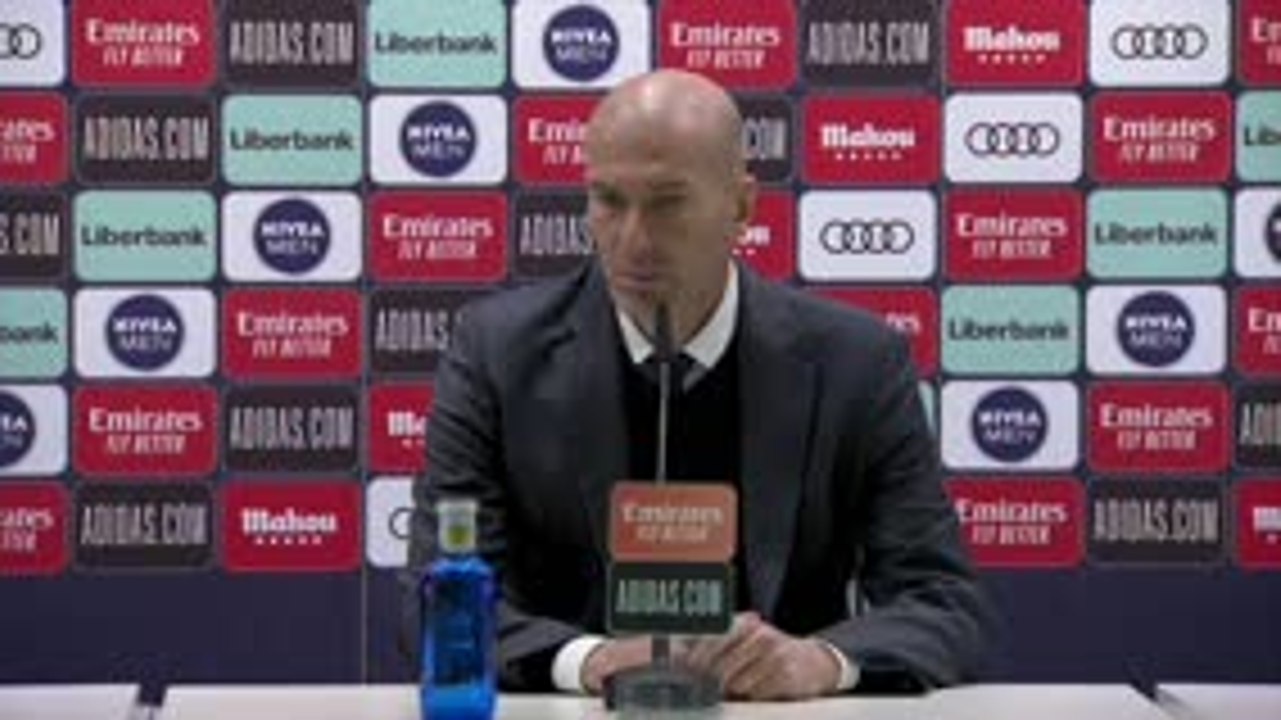 23e j. - Zidane : "Je ne peux pas vous donner la raison de toutes ces blessures"