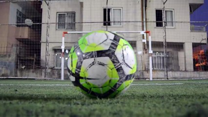 Cezalı frikik yarışması - Zarfı vur ödülü kap!