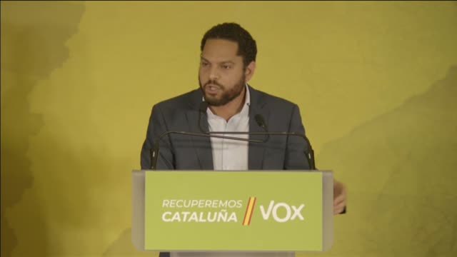 La ultraderecha se viene arriba proclamándose líder de la oposición tras los resultados en Cataluña