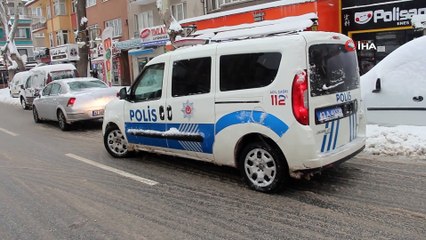 Kütahya'da kar kalınlığı 25 santimetreye ulaştı