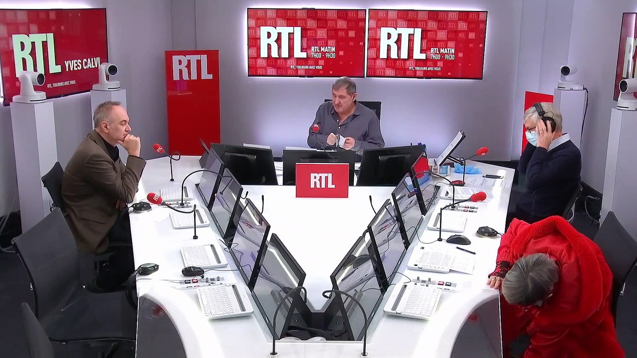 Hervé Le Tellier est l'invité en direct de Bernard Lehut et d'Yves Calvi. Son roman "L'Anomalie", prix Goncourt 2020, bat tous les records de ventes. Un succès historique !