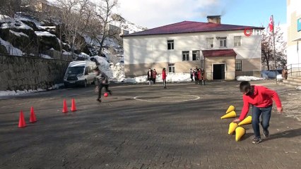 Bitlis’te 447 köy okulunda yüz yüze eğitim başladı