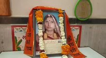 पत्नी की मौत पर पति ने 7 लाख के गहने राम मंदिर के लिए दान कर पूरी की उसकी अंतिम इच्छा, देखें वीडियो