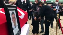 Gara şehidi polis memuru Mersin'de son yolculuğuna uğurlanıyor