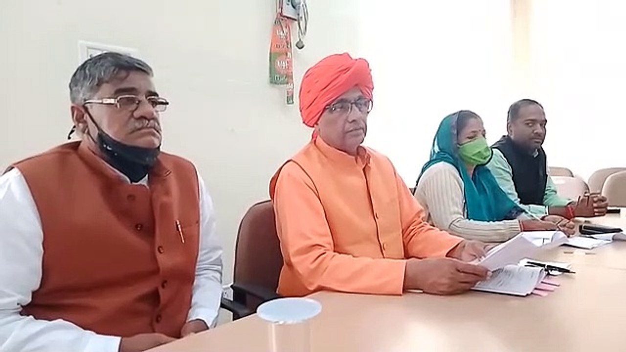 किसान आंदोलन 100-50 को मारकर मोदी को बदनाम करने की साजिश, पति- पत्नी सा है झगड़ा- सांसद सरस्वती