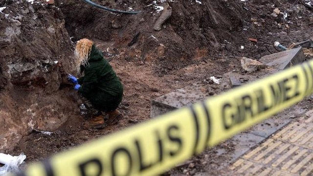 Ankara'da binanın temel kazısında kemik parçaları bulundu