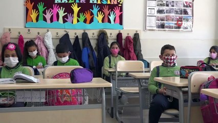 Vali ve Belediye Başkanı çocukların sevincine ortak oldu