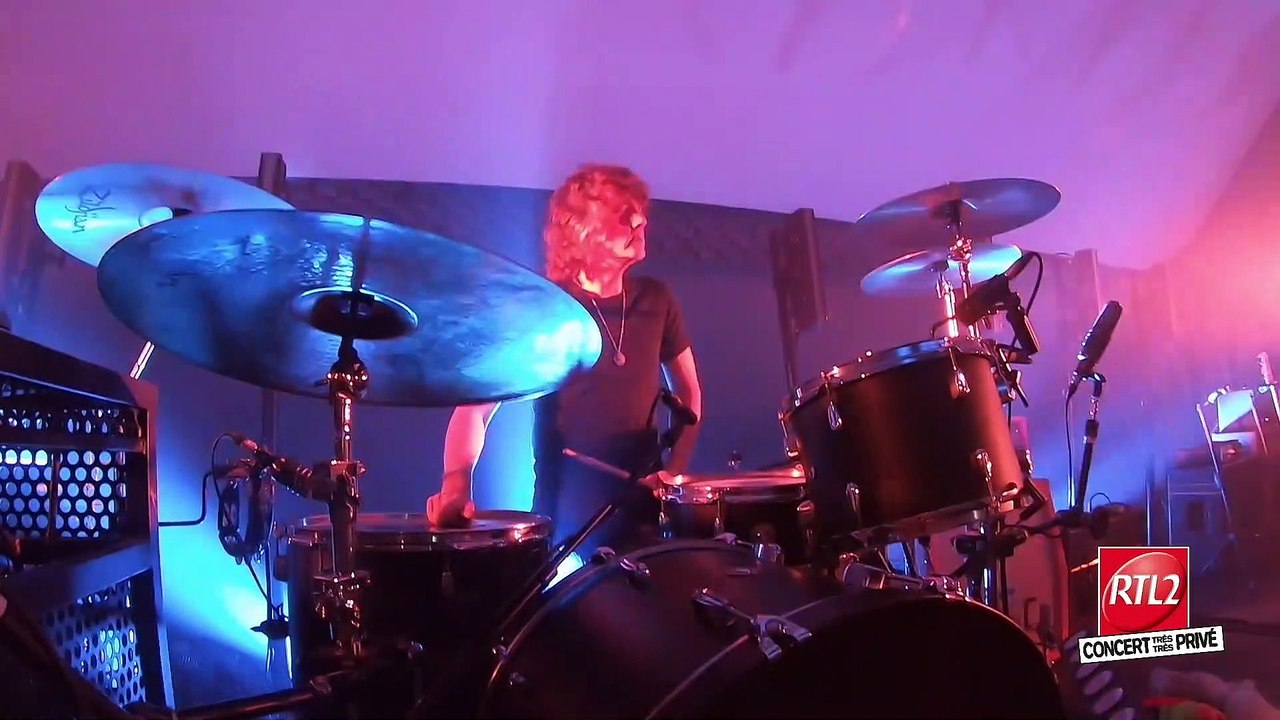 Indochine : "L'aventurier" (Concert Très Très Privé RTL2)