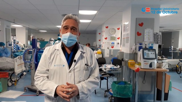 Recibe el alta una paciente Covid que conoció a su bebé por videollamada